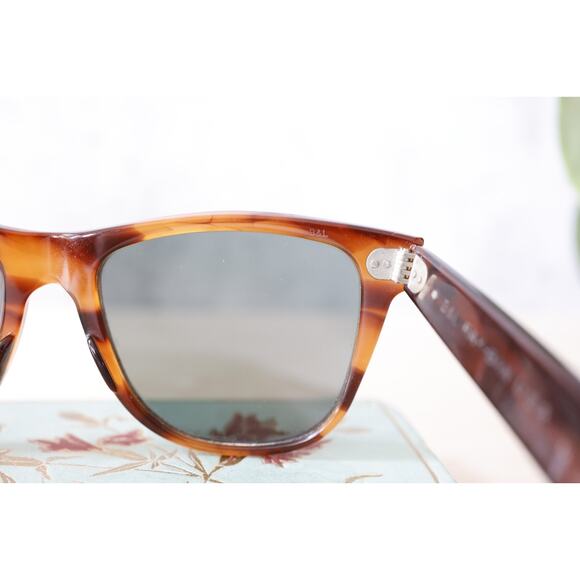 Vintage B&L Ray Ban USA Wayfarer brown tone frame Sunglasses Old Money Preppy - Picture 8 of 12